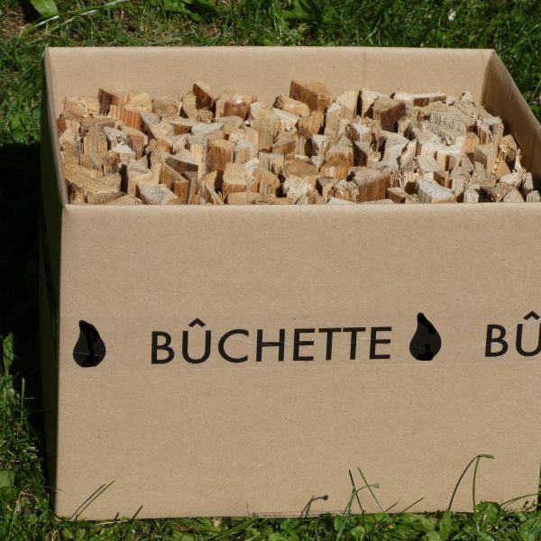 Bûchette-Anzündholz im Karton